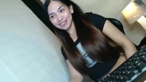 Snapshot of asian_kati chatting on 10/20/25, 04:40 theakati online show from 10/20/25, 04:40