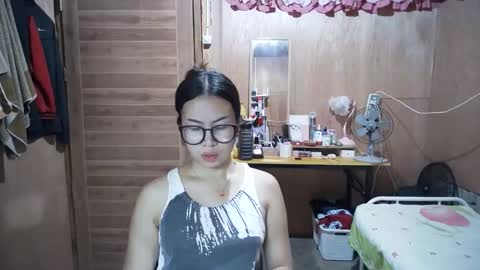 Snapshot of asian_llory chatting on 09/12/25, 12:00 asian_llory online show from 09/12/25, 12:00