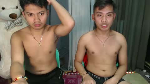 Snapshot of asian_prince_echoxx chatting on 01/16/25, 10:21 Echoo online show from 01/16/25, 10:21