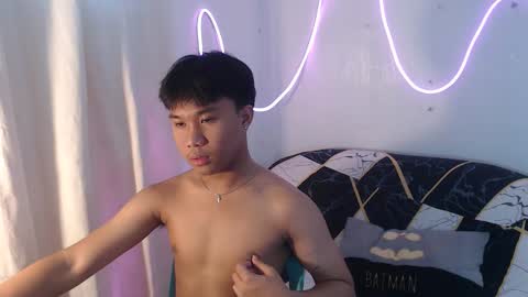 Snapshot of asian_prince_of_cock chatting on 09/25/25, 05:55 Prince online show from 09/25/25, 05:55