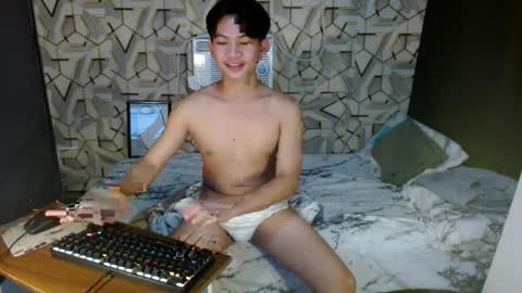 Snapshot of asian_wayne chatting on 12/03/24, 03:33 wayne online show from 12/03/24, 03:33
