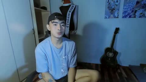 Snapshot of asiancummer_bry69 chatting on 12/24/24, 09:00 Bry online show from 12/24/24, 09:00