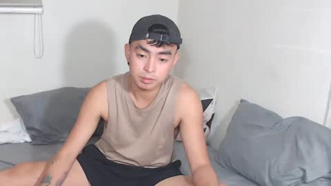 Snapshot of asiancummer_bry69 chatting on 01/11/25, 12:44 Bry online show from 01/11/25, 12:44