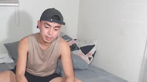 Snapshot of asiancummer_bry69 chatting on 01/11/25, 03:55 Bry online show from 01/11/25, 03:55