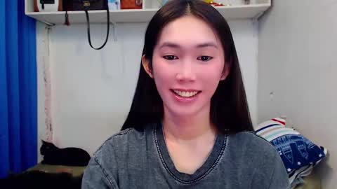 Snapshot of asianqt19 chatting on 01/31/25, 10:10 J A D E online show from 01/31/25, 10:10