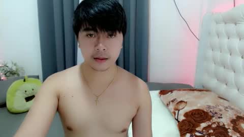 Snapshot of asianroy_x chatting on 01/18/25, 03:38 Roy online show from 01/18/25, 03:38