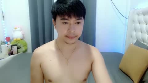 Snapshot of asianroy_x chatting on 02/20/25, 04:46 Roy online show from 02/20/25, 04:46