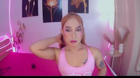 Snapshot of asiantopfucker02 chatting on 11/17/25, 10:04 asiantopfucker02 online show from 11/17/25, 10:04