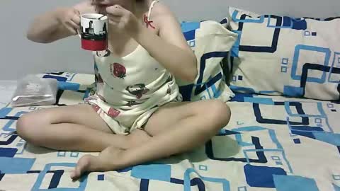 Snapshot of asianzoe4youxx chatting on 09/18/25, 12:34 Zoe online show from 09/18/25, 12:34