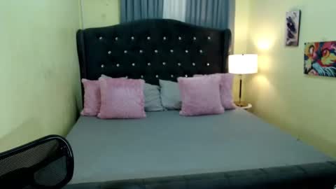 KIARA online show from 10/26/25, 12:11