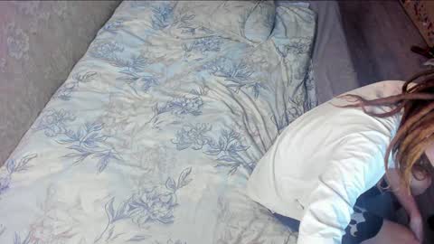 asphalt surfer online show from 12/07/24, 06:15