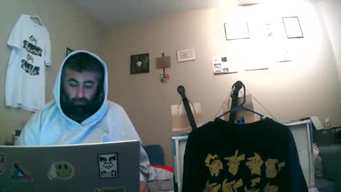 Snapshot of aspkt_uno_122 chatting on 01/28/25, 12:11 aspkt_uno_122 online show from 01/28/25, 12:11