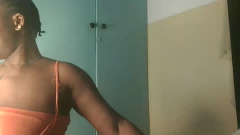 asscluupper online show from 10/08/25, 12:14