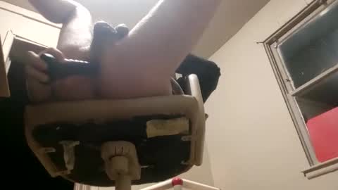 Snapshot of assholeslut9000 chatting on 12/22/24, 02:06 Tell me spread and Ill spread online show from 12/22/24, 02:06