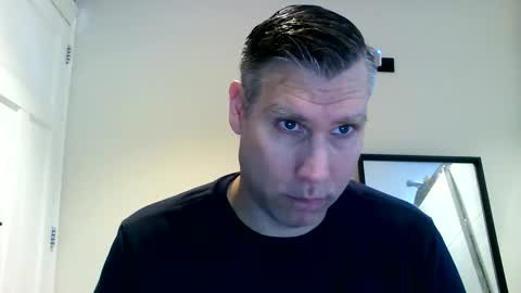 Snapshot of assmani28 chatting on 01/02/25, 10:16 Assmani28 online show from 01/02/25, 10:16