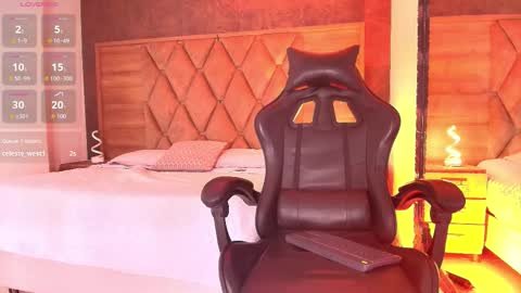 astablack_ online show from 10/23/25, 11:14