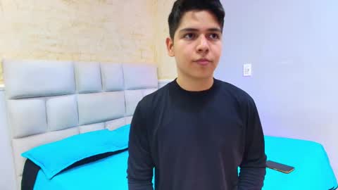 astablack_ online show from 11/11/25, 09:26