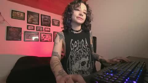 Sof online show from 11/21/25, 01:32