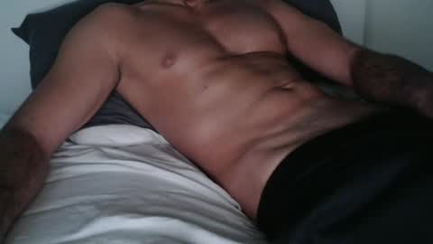 Snapshot of aston0 chatting on 03/10/25, 06:38 Aston online show from 03/10/25, 06:38