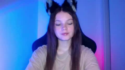 Snapshot of astradream_ chatting on 10/07/25, 05:21 astradream_ online show from 10/07/25, 05:21