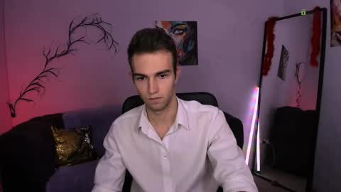 astren online show from 11/20/25, 08:19