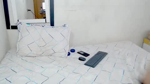 Snapshot of astrid__v chatting on 01/24/25, 03:34 Astrid online show from 01/24/25, 03:34