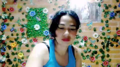astrid_hauser66 online show from 09/23/25, 04:37