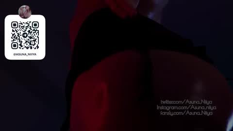 Snapshot of asuna_niiya chatting on 11/25/25, 01:33 Asuna Niiya - online show from 11/25/25, 01:33