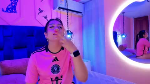 Athenea online show from 01/04/25, 06:41