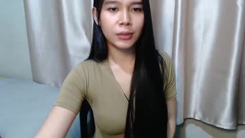 Snapshot of atheena_charm chatting on 12/23/24, 07:41 Athena online show from 12/23/24, 07:41