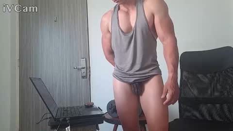 Snapshot of atleticomaduro chatting on 10/26/25, 08:15 Antonio online show from 10/26/25, 08:15