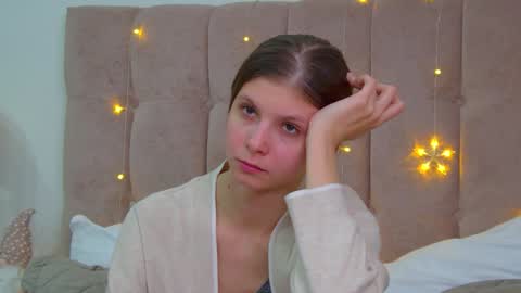 Snapshot of audreybarlow chatting on 12/24/24, 04:08 Audrey online show from 12/24/24, 04:08