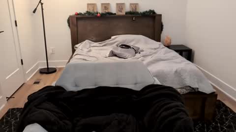 Miss Audrey online show from 12/17/24, 08:21