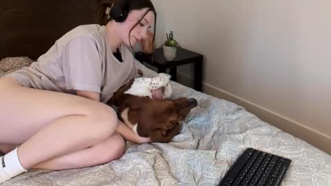 Miss Audrey online show from 02/09/25, 08:45