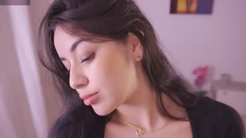 Snapshot of aura_sensual chatting on 09/26/25, 10:47 . online show from 09/26/25, 10:47