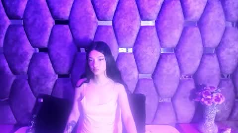 aurora online show from 10/22/25, 02:39