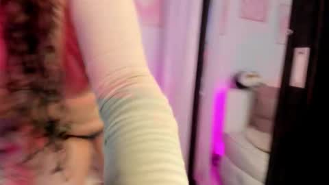 Aurora online show from 10/23/25, 11:24