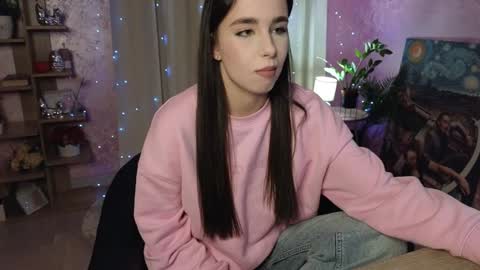 Snapshot of aurora_aksness chatting on 12/05/24, 12:55 Aurora online show from 12/05/24, 12:55