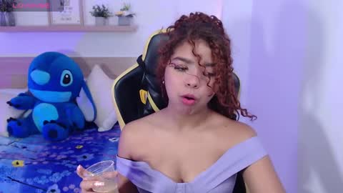 Snapshot of aurora_rodriguez chatting on 12/23/24, 12:30 aurora_rodriguez online show from 12/23/24, 12:30