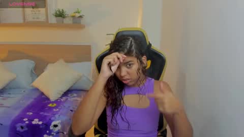 Snapshot of aurora_rodriguez chatting on 01/15/25, 12:15 aurora_rodriguez online show from 01/15/25, 12:15