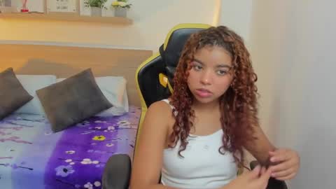 Snapshot of aurora_rodriguez chatting on 01/23/25, 12:19 aurora_rodriguez online show from 01/23/25, 12:19