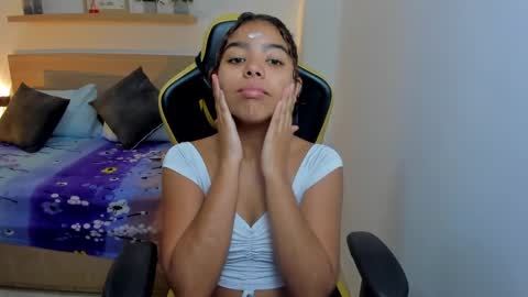 Snapshot of aurora_rodriguez chatting on 01/27/25, 12:05 aurora_rodriguez online show from 01/27/25, 12:05