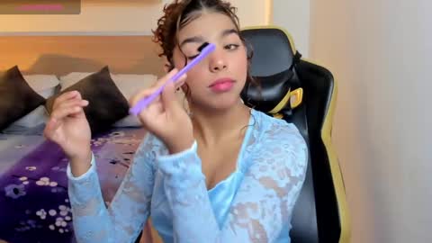 Snapshot of aurora_rodriguez chatting on 02/13/25, 12:32 aurora_rodriguez online show from 02/13/25, 12:32