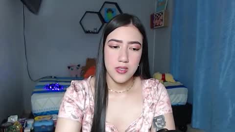 Aurora  online show from 10/12/25, 09:52