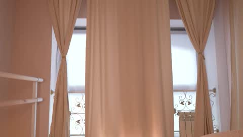 Aurora online show from 10/25/25, 08:00