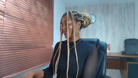 Ariana online show from 10/21/25, 12:50