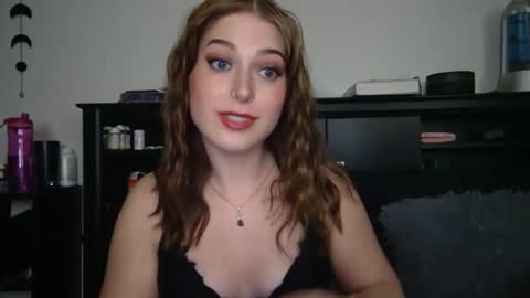 auroralightz1 online show from 10/29/25, 01:19