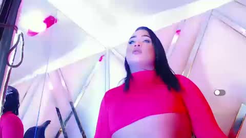 Aurora online show from 10/18/25, 12:13