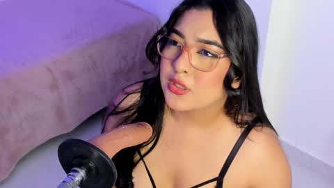 Snapshot of aurorasexy_01 chatting on 02/05/25, 05:41 Aurora IG Aurorasexy0 online show from 02/05/25, 05:41