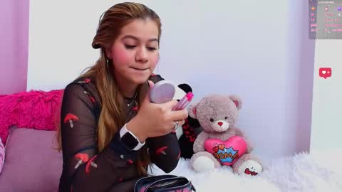 Snapshot of aurorasim chatting on 03/06/25, 01:24 Aurora online show from 03/06/25, 01:24